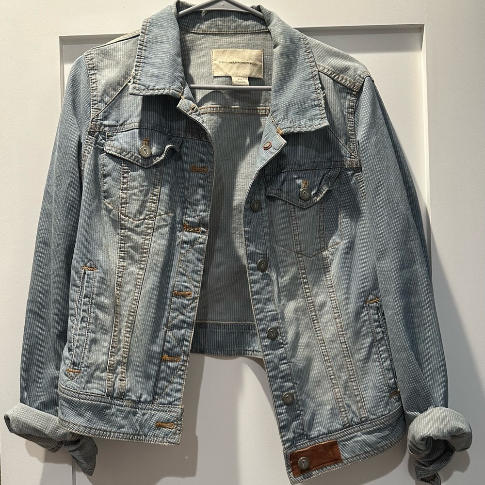 PILCRO and the letter press. Anthropologie denim jacket. Size L. Barely worn